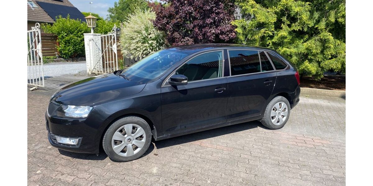 Skoda Rapid 98.000 km 8.999 &euro; Ennigerloh 59320