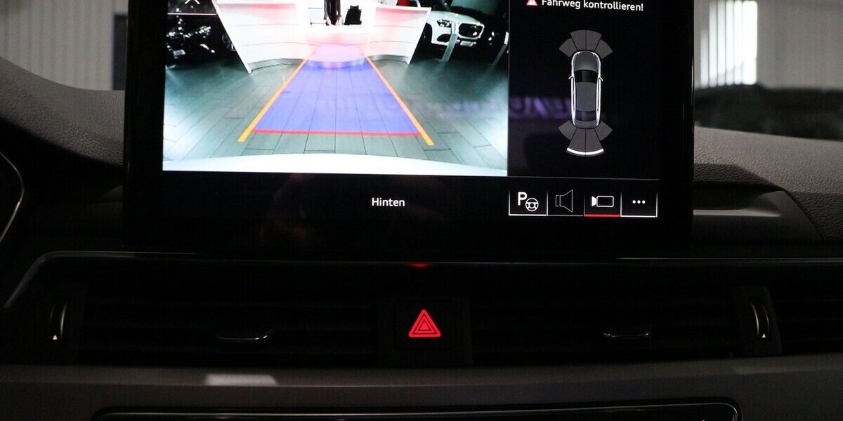 Audi A4 LIMOUSINE 40 TDI S-LINE / MATRIX-LED / 109.000 km 28.111 &euro; Hamm 59077