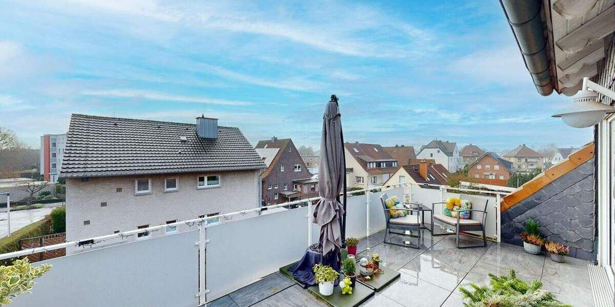 Provisionsfrei für Käufer: Helle 3-Zimmer-Dachgeschosswohnung mit Balkon und Garage in Hamm-Osten 3 zimmer