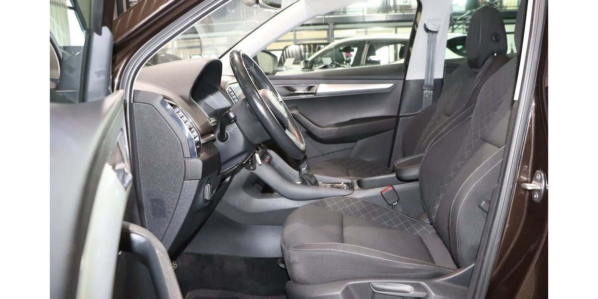 Skoda Karoq 1.5 TSI AMBITION / NAVI+APPLE+ANDROID+DAB 90.000 km 15.577 &euro; Hamm 59077