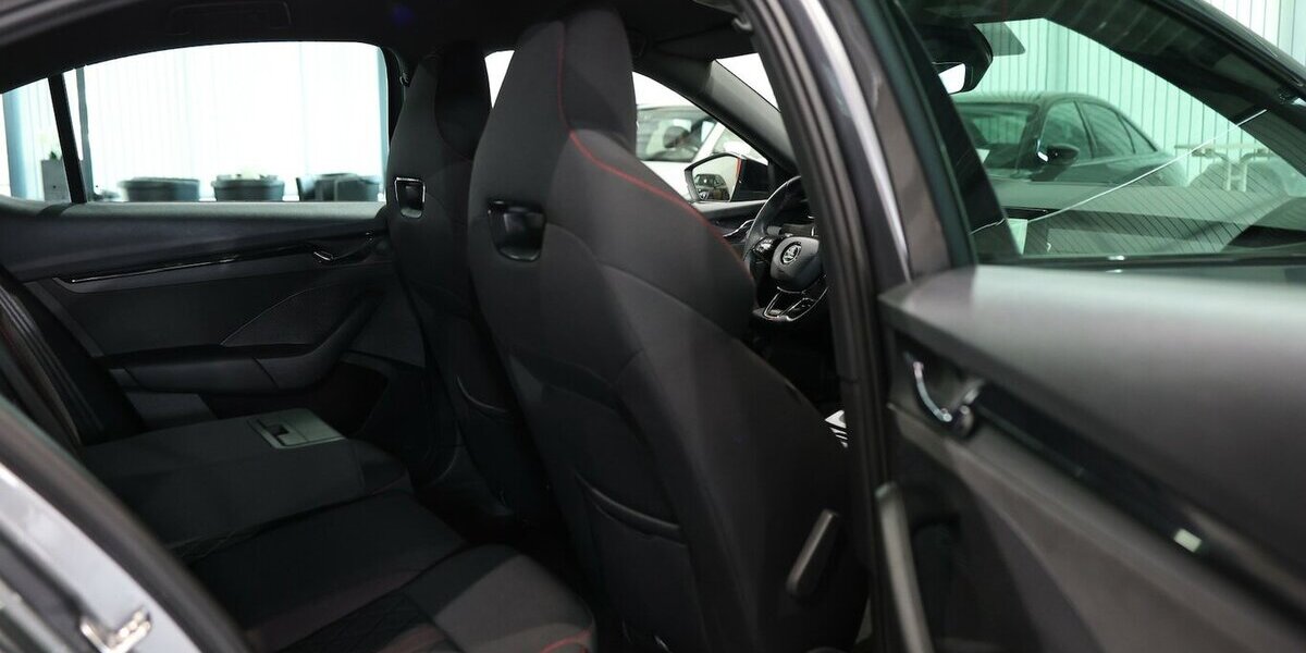 Skoda Octavia LIMO 2.0 TSI DSG RS SPORT BLACK S-SITZE 65.000 km 29.444 &euro; Hamm 59077