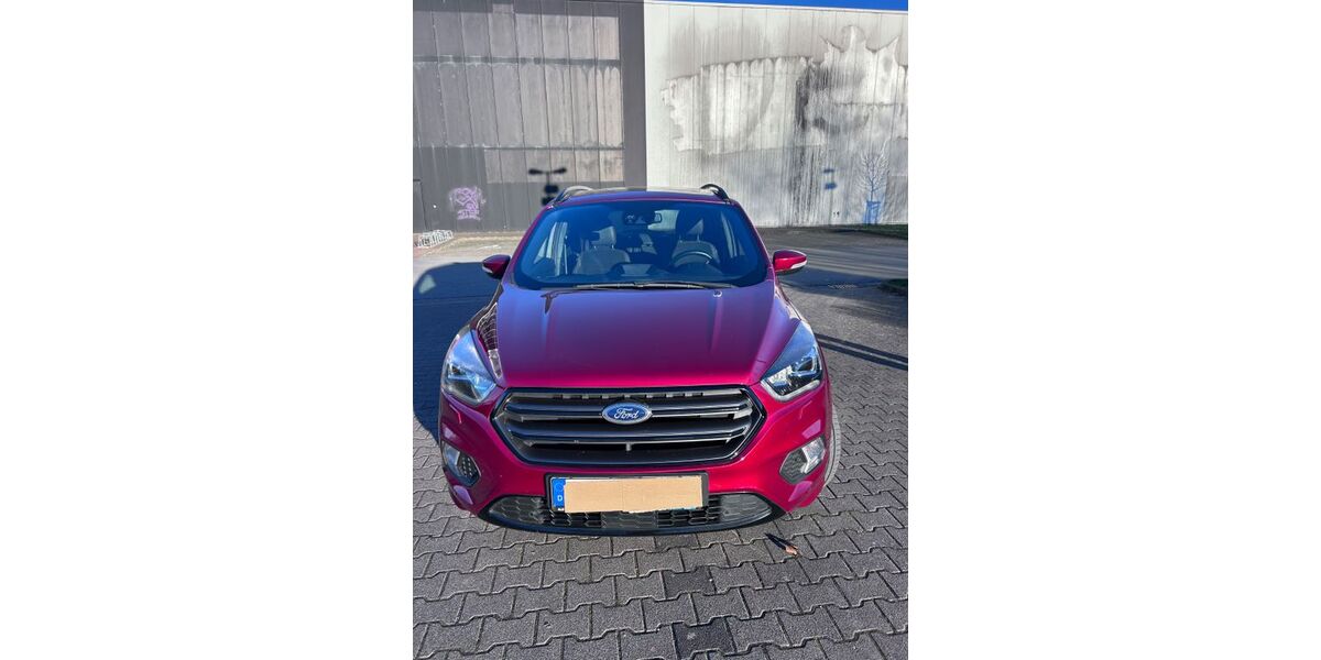Ford Kuga 44.500 km 19.909 &euro; Soest 59494