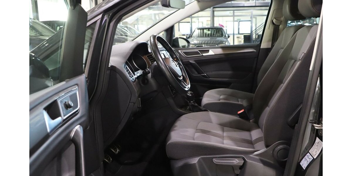 VW Golf Sportsvan 1.4 TSI ALLSTAR / XENON, NAVI-DM 119.000 km 11.777 &euro; Hamm 59077