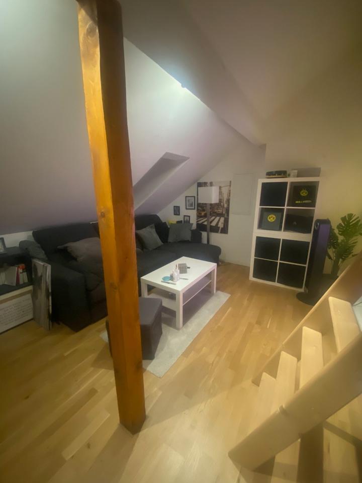 Humboldstr 65: Komfortable DG Wohnung ab 01.01.26 zu vermieten zimmer