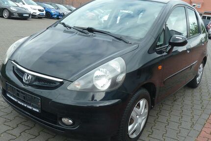 Honda Jazz 103.000 km 2.980 &euro; Hamm 59073