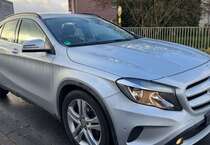 Mercedes GLA 220