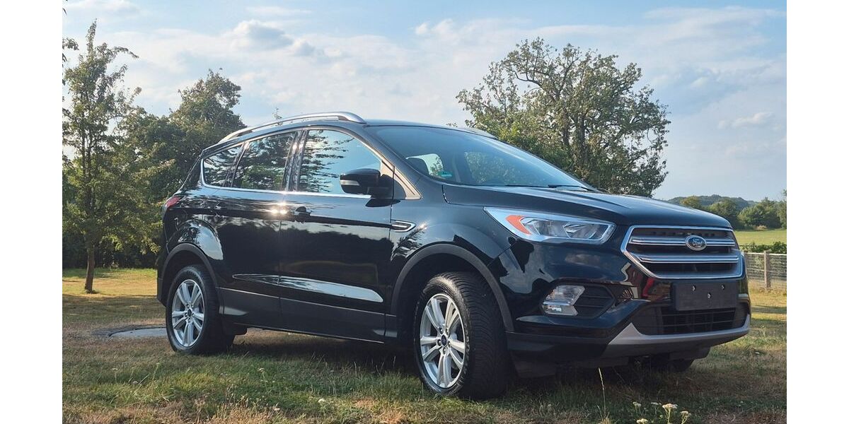 Ford Kuga 131.049 km 9.200 &euro; Herbern 59387