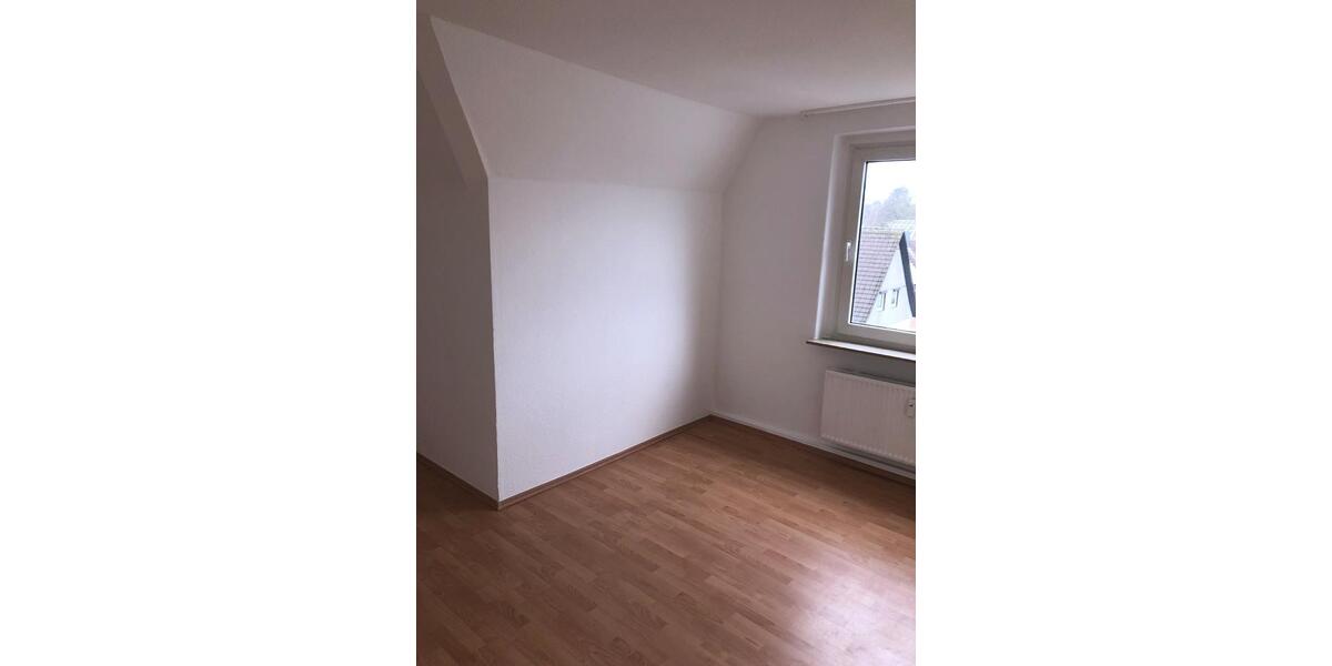 Dachgeschoßwohnung Kamen - 4 Zimmer, 76 m&sup2;, 720&euro; | Angebot:25217944