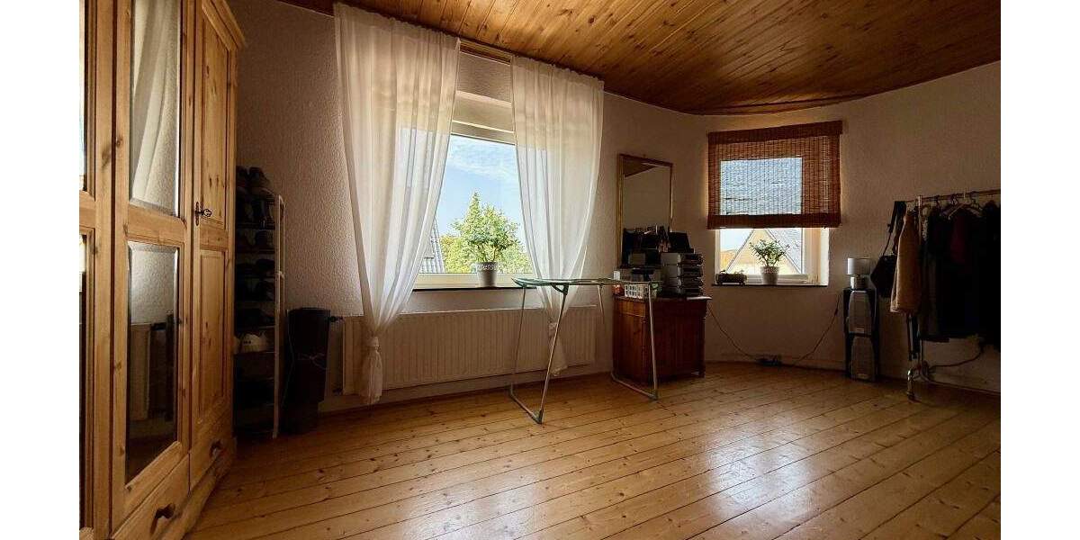 FröndenbergRuhr: Altbau-ETW mit Charme und großen Räumen - Einfach riesig! 3 zimmer