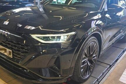 Audi Q8 e-tron 122.100 km 36.950 &euro; Beckum 59269