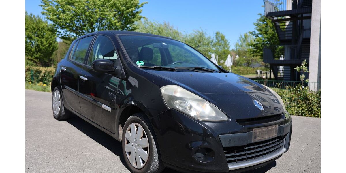 Renault Clio 260.000 km 1.402 &euro; Hamm 59077