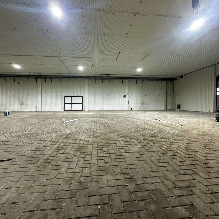Halle in Unna 2.260 € 226 m²