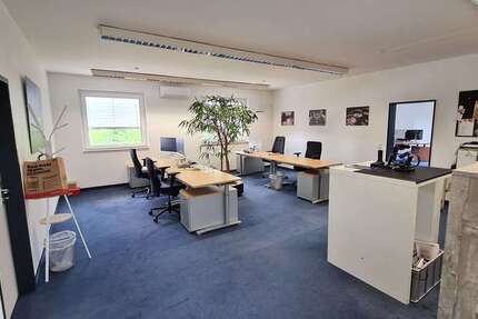 Büro in Mönchengladbach 740,43 € 77.94 m²