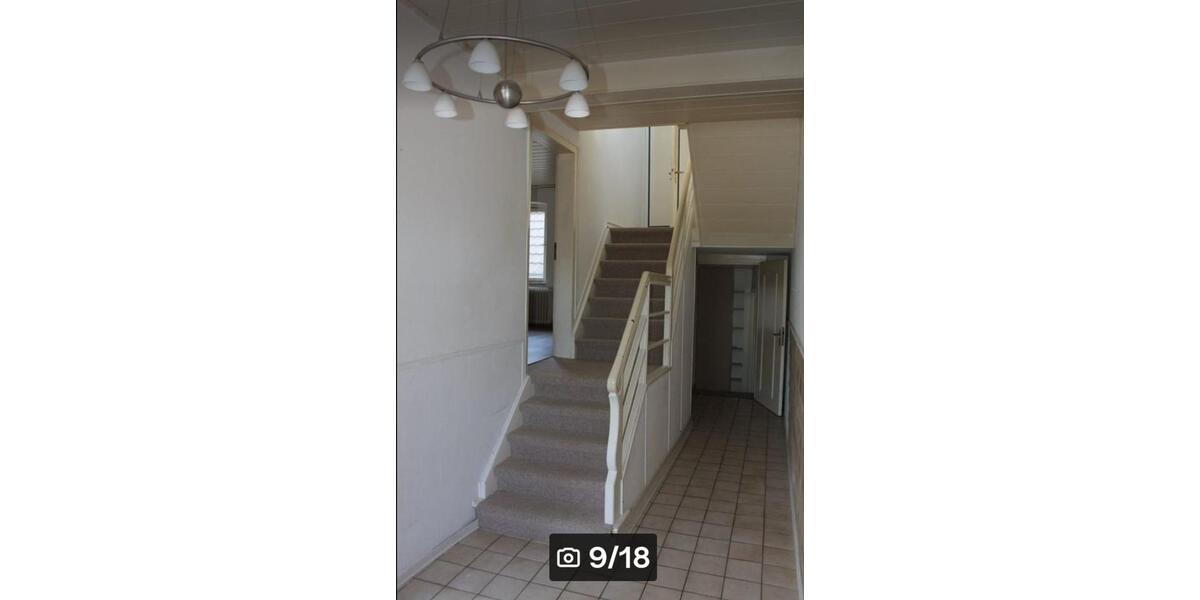 vielfältig nutzbares Stadthaus mit großem Garten und Garage zimmer