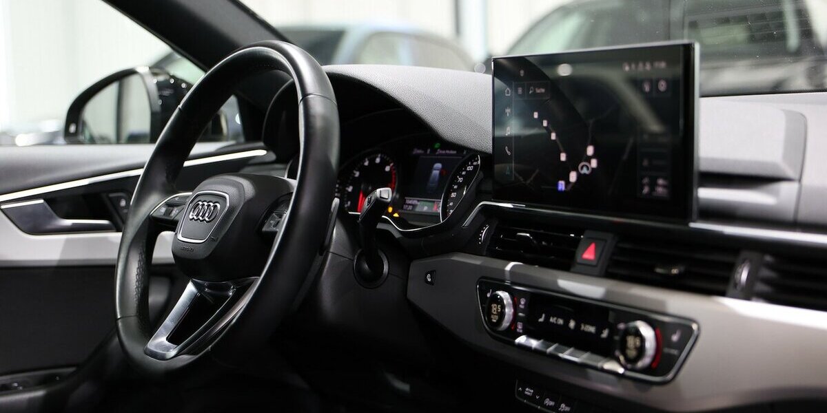 Audi A4 Avant 45 TFSI QUATTRO ADVANCED BLACK / LED / 104.000 km 25.994 &euro; Hamm 59077