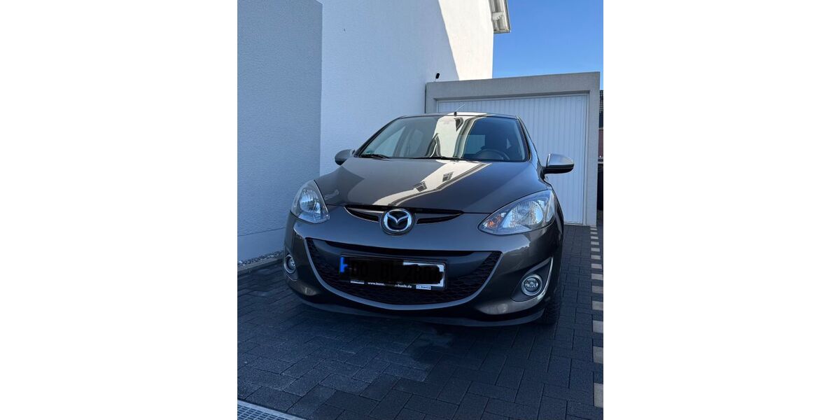 Mazda 2 40.300 km 6.800 &euro; Hamm 59065
