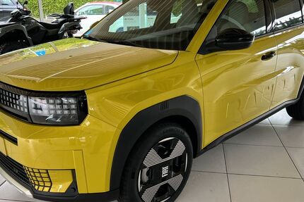 Fiat Grande Panda 3.000 km 24.990 € Iserlohn-Dröschede 58638