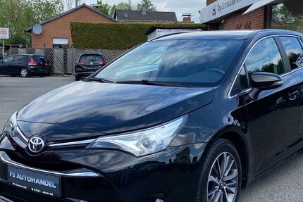 Toyota Avensis 137.000 km 10.799 &euro; Hamm Westfalen 59065