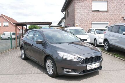 Ford Focus 105.519 km 9.990 &euro; Selm 59379