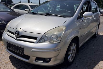 Toyota Corolla Verso 176.671 km 4.900 &euro; Werl 59457