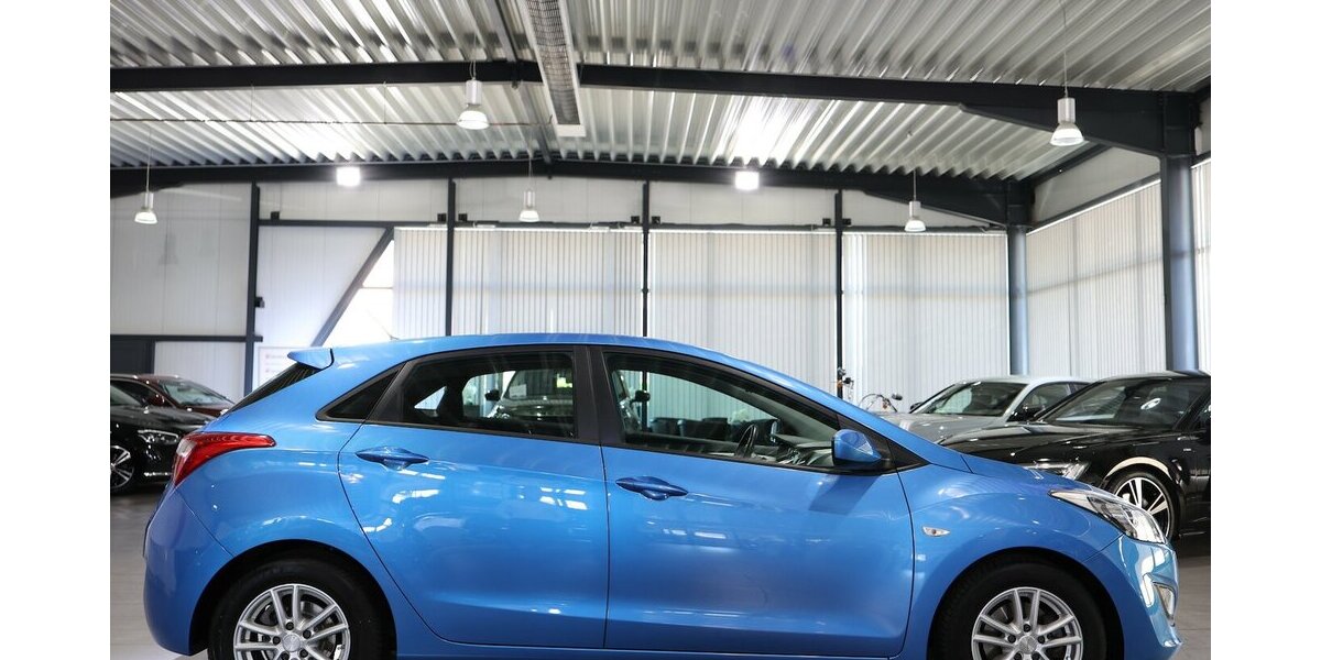 Hyundai i30 1.6 T-GDI STYLE / AUTOMATIK / NAVI+KAMERA 78.000 km 13.777 &euro; Hamm 59077