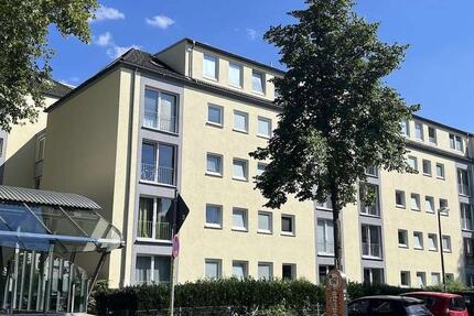 Wohnen im Kreuzviertel - Renovierte 3-Zimmer-Wohnung mit 70 m² Wfl. zimmer