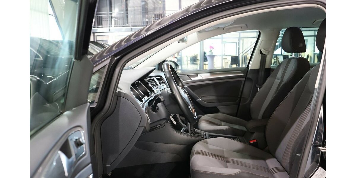 VW Golf VII 1.6 TDI BUSINESS ALLSTAR / NAVI+KAMERA 119.000 km 12.997 &euro; Hamm 59077