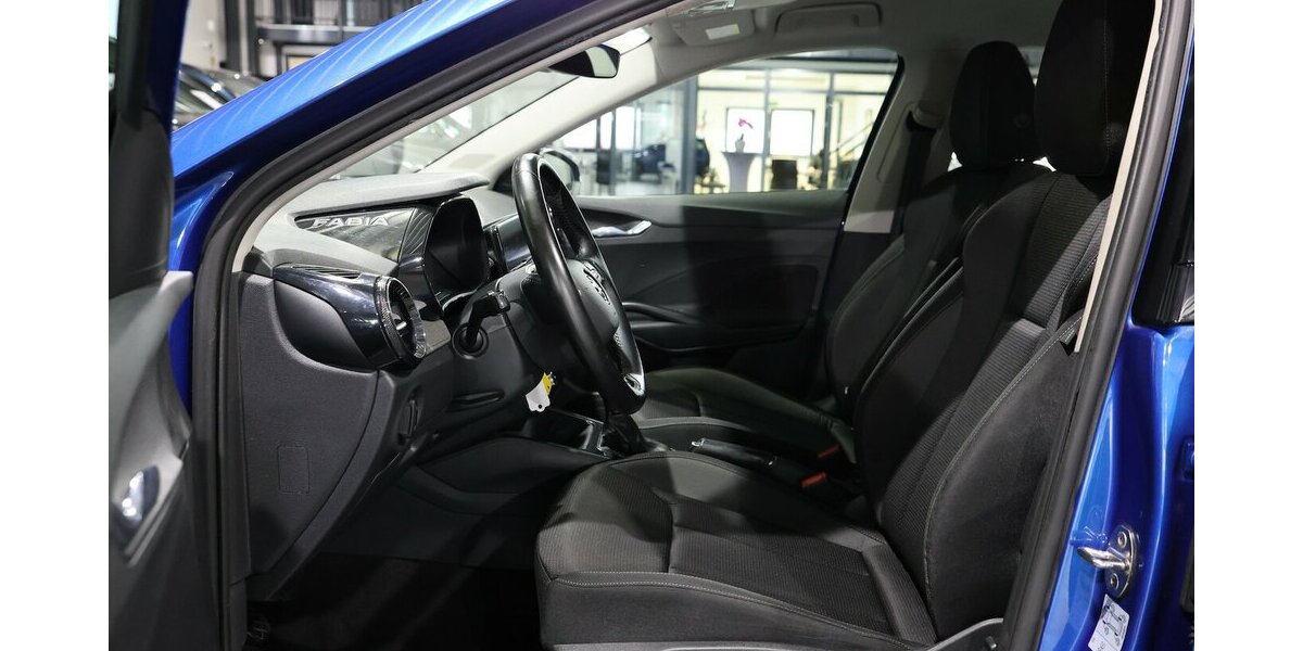 Skoda Fabia 1.0 TOUR RACE BLUE / LED / GROßES-DISPLAY 55.000 km 13.888 &euro; Hamm 59077