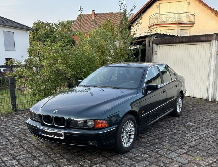 528