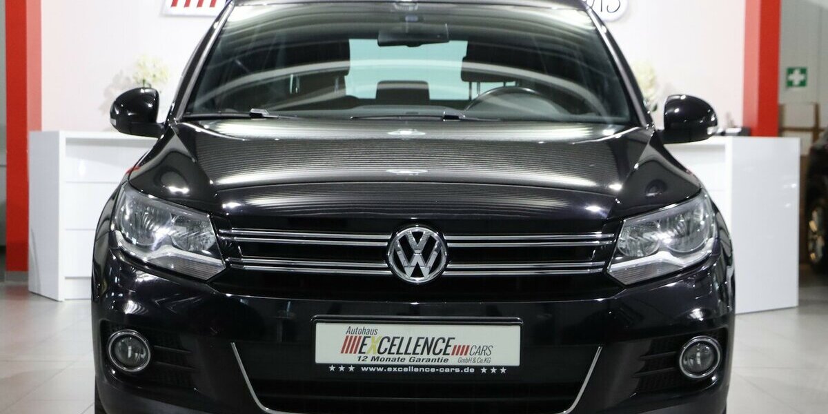 VW Tiguan 2.0 TDI LOUNGE SPORT & STYLE NAVI+KAMERA 149.000 km 13.777 &euro; Hamm 59077