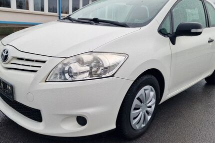Toyota Auris 117.014 km 5.400 &euro; Soest 59494