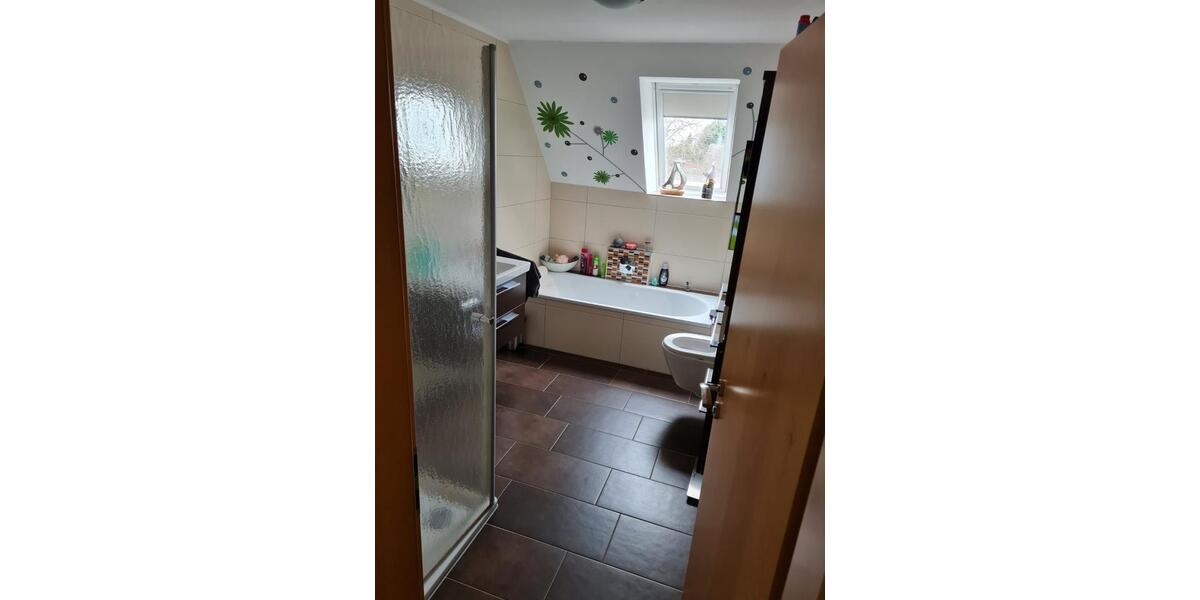 Etagenwohnung Ennigerloh - 4 Zimmer, 142 m&sup2;, 1.050&euro; | Angebot:24332524