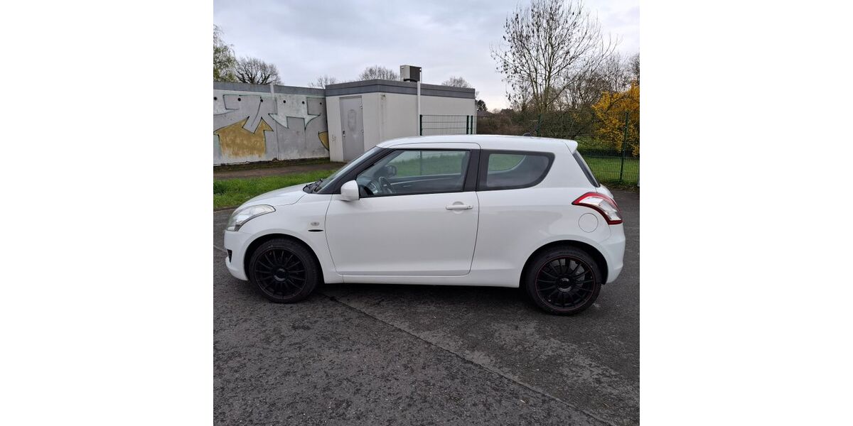 Suzuki Swift 112.000 km 5.499 &euro; Lünen 44534