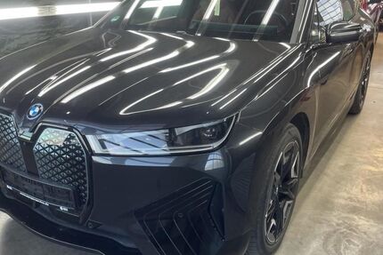 BMW iX 26.829 km 43.110 &euro; Hamm 59067