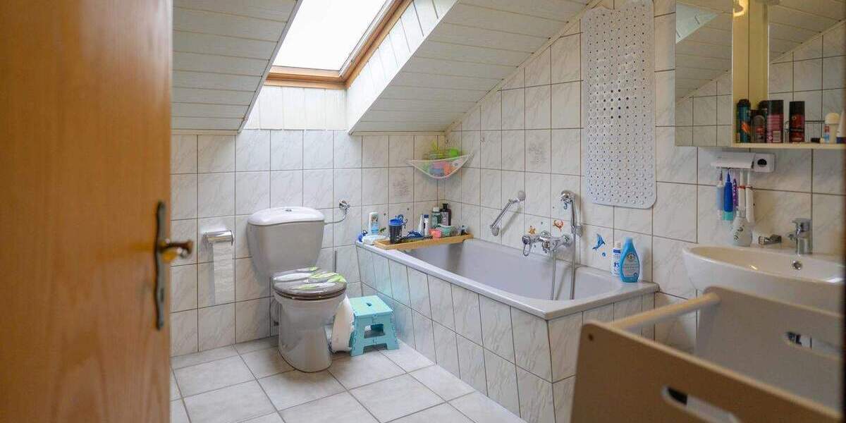 Ein-Zweifamilienhaus mit viel Platz und klarer Struktur in Hamm-Herringen 7 zimmer