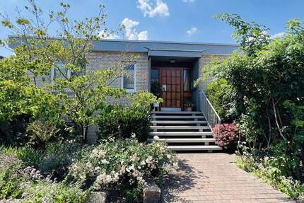 Besonderer Winkelbungalow - großzügig Wohnen und flexibel Arbeiten 6 zimmer