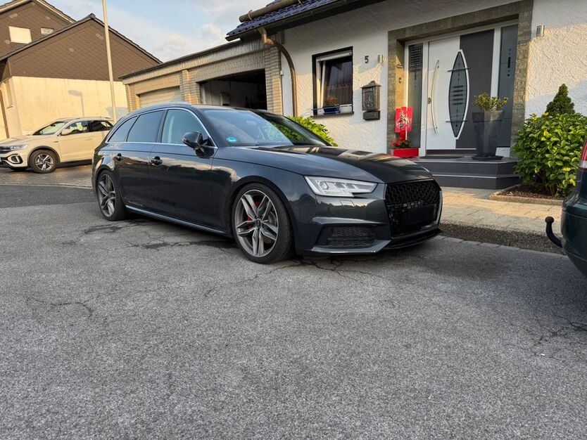 Audi A4 96.000 km 22.999 € Wickede 58739