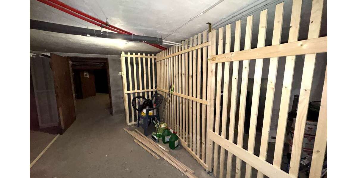 Schöne 2,5-Zimmer-Wohnung in frisch saniertem Mehrfamilienhaus in zentraler Lage in HammHerringen 2.5 zimmer