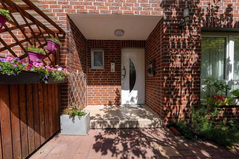Familienfreundliche Doppelhaushälfte in ruhiger Wohnlage mit Terrasse und Garten 4 zimmer
