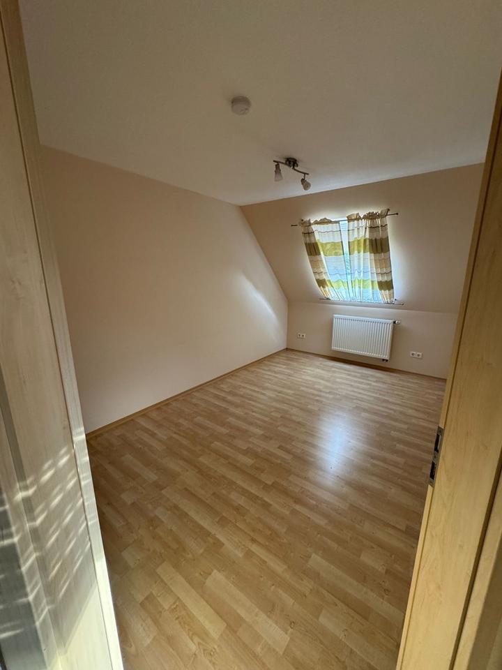 Haus mit Keller und ausgebautem Dachboden zu verkaufen zimmer