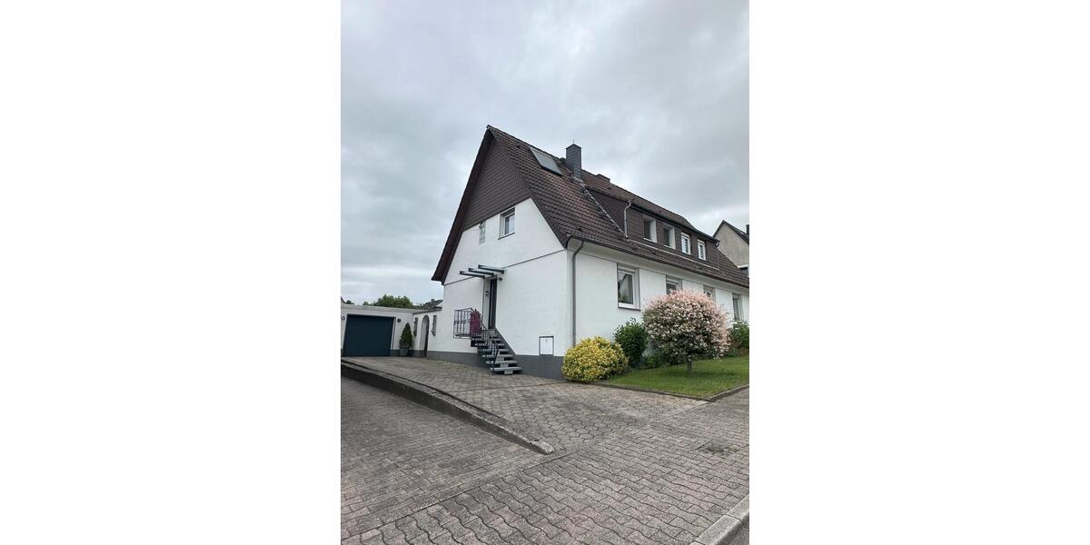 Doppelhaushälfte Bönen - 6 Zimmer, 100 m&sup2;, 330.000&euro; | Angebot:26821753
