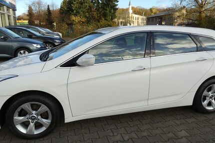 Hyundai i40 82.000 km 7.500 € Bergkamen 59192