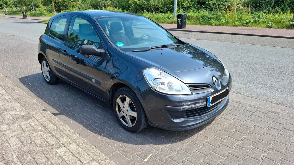 Renault Clio 110.000 km 2.450 &euro; Ahlen 59229