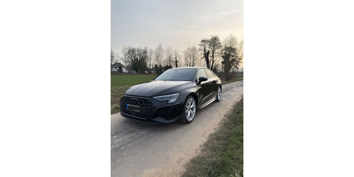 Audi RS3 37.000 km 53.999 &euro; Fröndenberg 58730