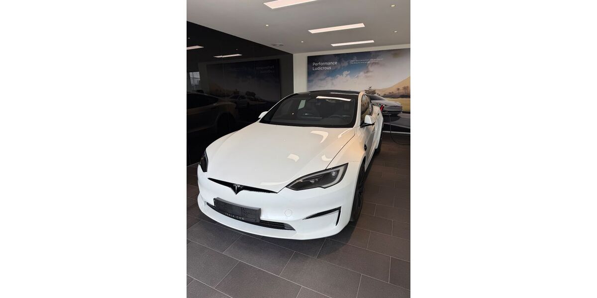 Tesla Model S 26.400 km 93.000 € Lünen 44532