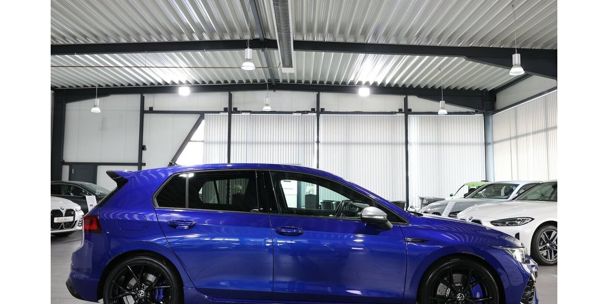 VW Golf VIII 2.0 TSI DSG 4M R-PERFROMANCE BLACK STY 40.000 km 35.777 &euro; Hamm 59077