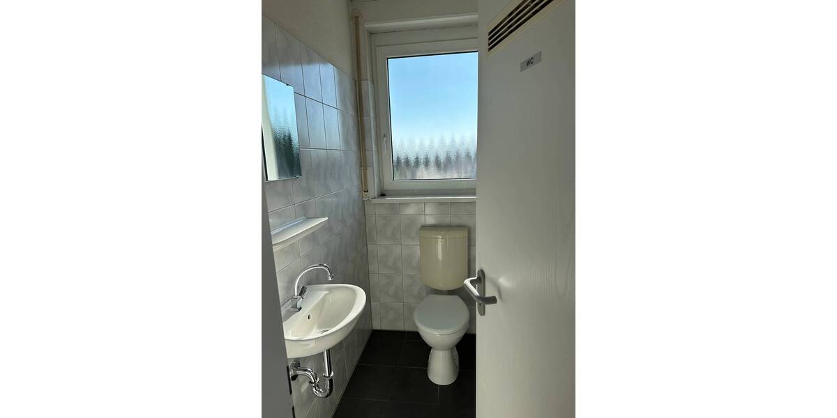 Gewerbeobjekt Unna Massen - 6 Zimmer, 200 m&sup2;, 1.800&euro; | Angebot:25768499