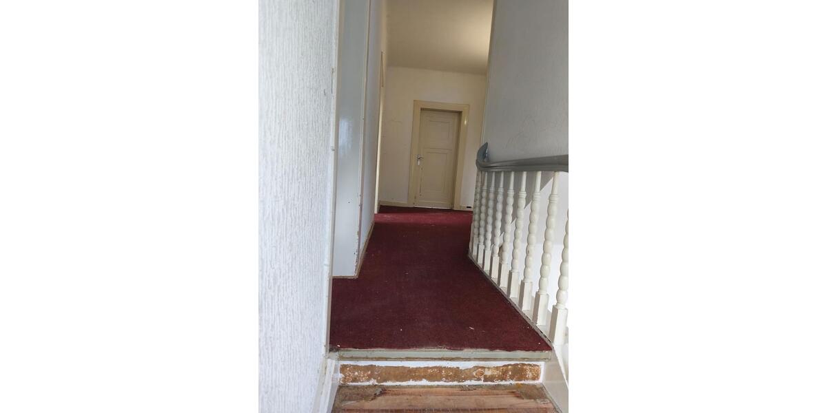 Einfamilienhaus Menden (Sauerland) - 7 Zimmer, 156 m&sup2;, 215.000&euro; | Angebot:27426515
