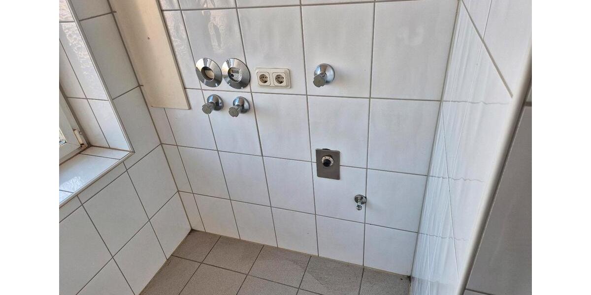 Dachgeschoßwohnung Dortmund Brackel - 3.5 Zimmer, 61 m&sup2;, 610&euro; | Angebot:26386964