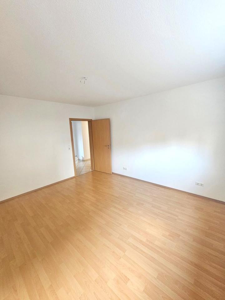 3 Zimmer-Wohnung 82 qm EG nähe Musikschule ab 01.01.2026 zimmer